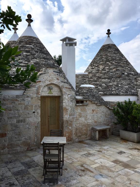 Gasthaus Trulli Di Pozzomasiello Locorotondo Exterior foto