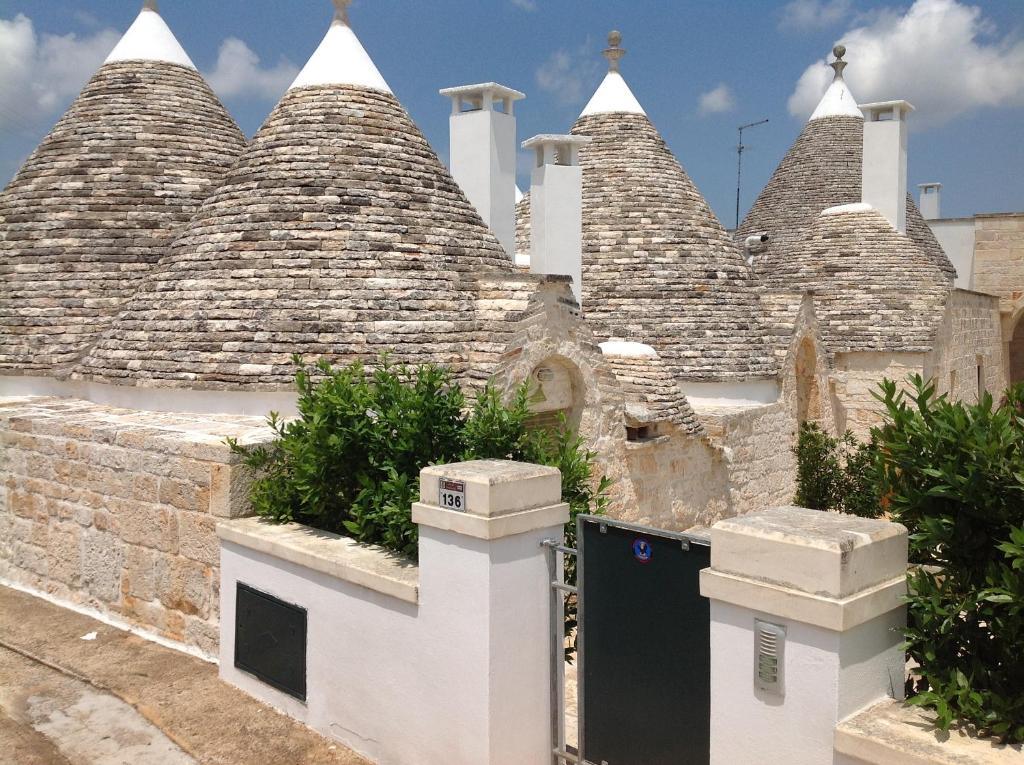 Gasthaus Trulli Di Pozzomasiello Locorotondo Exterior foto